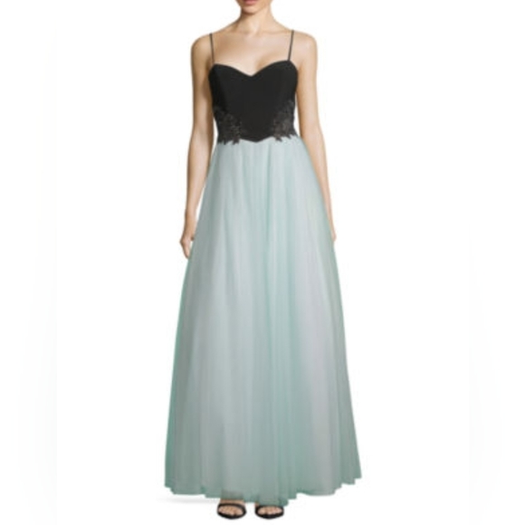 Mint and Black Applique Fitted Gown - Picture 2 of 7